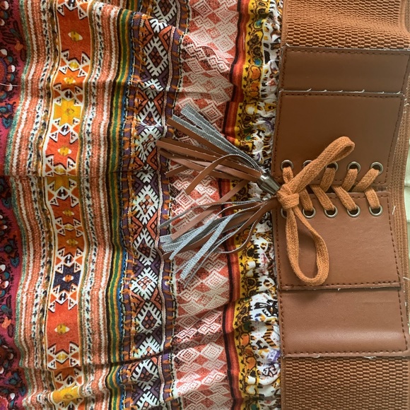 Pegged Pants Tight Around the Ankle - Picture 1 of 6